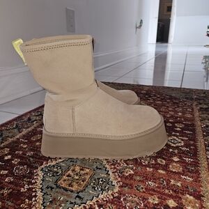 UGG Tan Ankle Boots Sz 8